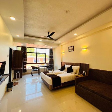 Arya Resort And Spa Mahabaleshwar Exterior photo