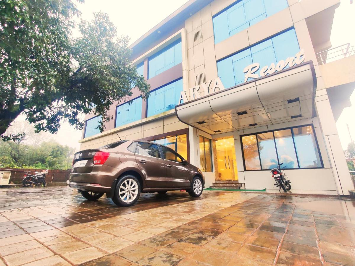 Arya Resort And Spa Mahabaleshwar Exterior photo